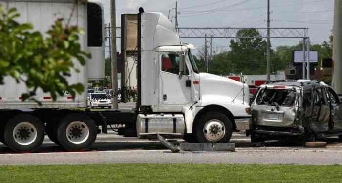 Common Causes of Tractor-Trailer Accidents – Moore Law Firm